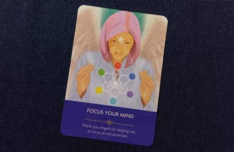 エンジェルプレイヤーオラクルカード～心を集中させよう～